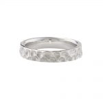 Hammered ring white gold